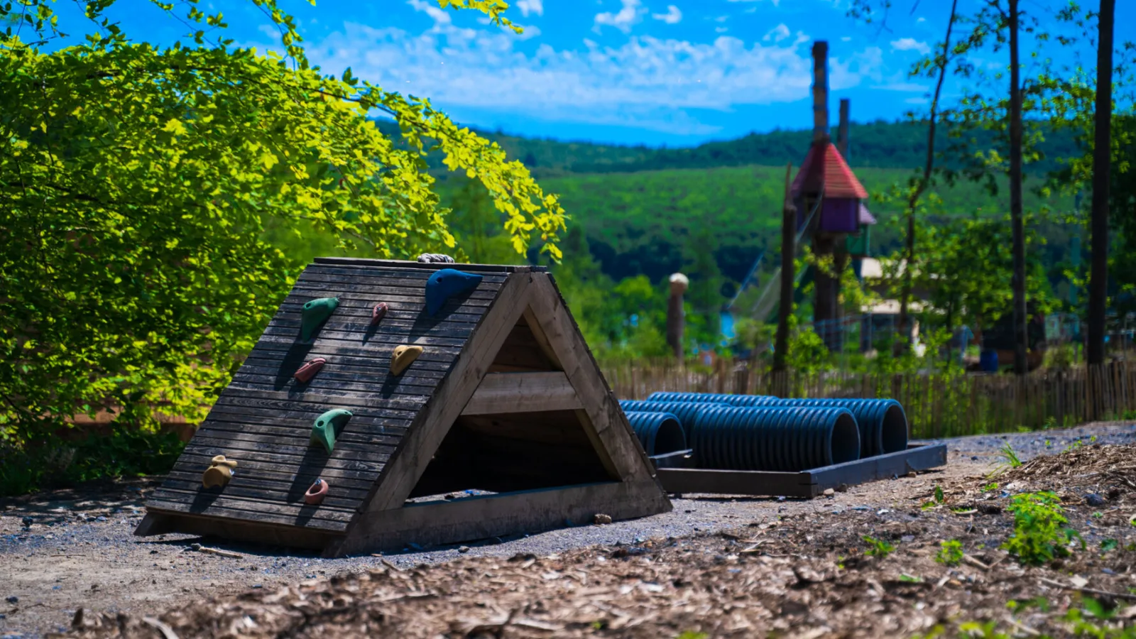 Vue aérienne de l'Elfy Park au lac des Vieilles-Forges