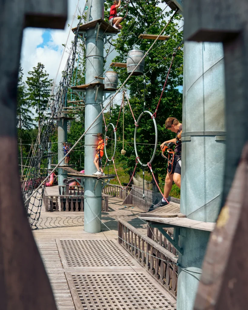 Pont de singe entre deux mâts du galion
